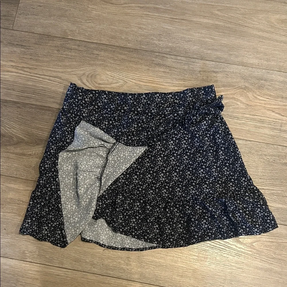 Cynthia‎ Rowley Floral Navy Blue and White Skirt